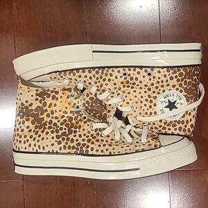 Converse chucks high tops